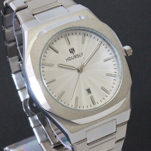 Men's Sports Watch Integrated Bracelet White Dial 42mm - Picture 8 of 13